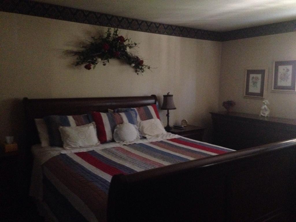 Switzerland Haus Bed And Breakfast Inn Big Bear Lake Zimmer foto